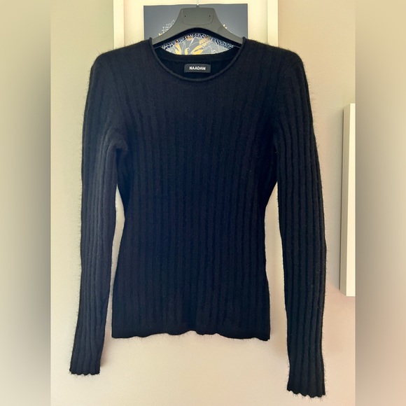 Naadam black ribbed cashmere crew neck sweater, size Medium - Picture 3 of 6